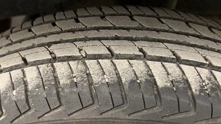 Used 2016 Renault Kwid [2015-2019] RXT Petrol Manual tyres LEFT REAR TYRE TREAD VIEW