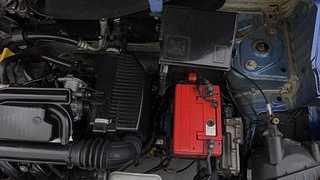 Used 2017 Renault Kwid [2015-2019] 1.0 RXT AMT Petrol Automatic engine ENGINE LEFT SIDE VIEW