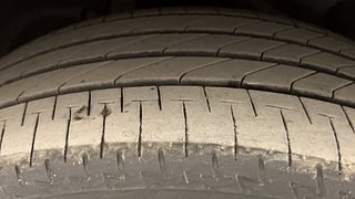 Used 2018 Mercedes-Benz CLA [2015-2019] 200 Sport Petrol Automatic tyres RIGHT FRONT TYRE TREAD VIEW