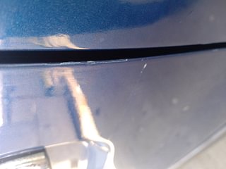 Used 2017 Renault Kwid [2015-2019] 1.0 RXT AMT Petrol Automatic dents MINOR DENT