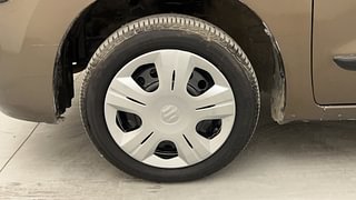 Used 2016 Maruti Suzuki Wagon R 1.0 [2015-2019] VXI AMT Petrol Automatic tyres LEFT FRONT TYRE RIM VIEW