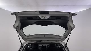 Used 2020 Maruti Suzuki Swift [2017-2021] VXi Petrol Manual interior DICKY DOOR OPEN VIEW