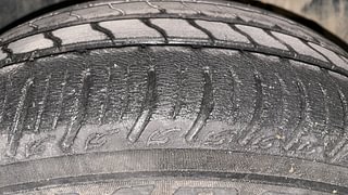 Used 2019 Tata Tiago [2016-2020] Revotron XZA AMT Petrol Automatic tyres RIGHT FRONT TYRE TREAD VIEW