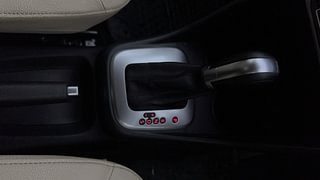 Used 2020 Volkswagen Vento  Highline Plus 1.2 (P) AT Petrol Automatic interior GEAR  KNOB VIEW