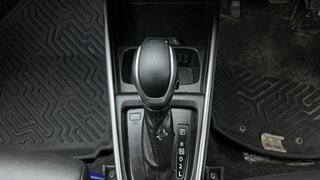 Used 2022 Maruti Suzuki XL6 [2019-2022] Alpha AT Petrol Petrol Automatic interior GEAR  KNOB VIEW