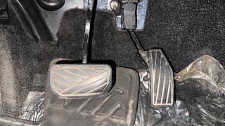 Used 2022 Maruti Suzuki XL6 [2019-2022] Alpha AT Petrol Petrol Automatic interior PEDALS VIEW
