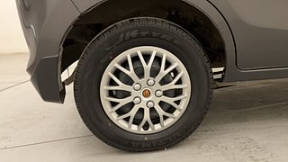 Used 2016 Maruti Suzuki Alto 800 [2016-2019] LXI CNG (outside fitted) Petrol+cng Manual tyres RIGHT REAR TYRE RIM VIEW