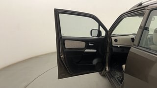 Used 2016 Maruti Suzuki Wagon R 1.0 [2015-2019] VXI AMT Petrol Automatic interior LEFT FRONT DOOR OPEN VIEW