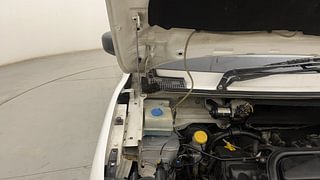 Used 2016 Renault Kwid [2015-2019] RXT Petrol Manual engine ENGINE RIGHT SIDE HINGE & APRON VIEW