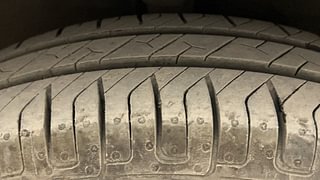 Used 2014 Maruti Suzuki Swift [2011-2017] VXi Petrol Manual tyres RIGHT FRONT TYRE TREAD VIEW