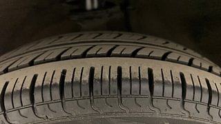 Used 2016 Maruti Suzuki Alto 800 [2016-2019] LXI CNG (outside fitted) Petrol+cng Manual tyres LEFT FRONT TYRE TREAD VIEW