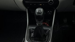 Used 2023 Tata Altroz XZ Plus (S) 1.2l iCNG Petrol+cng Manual interior GEAR  KNOB VIEW