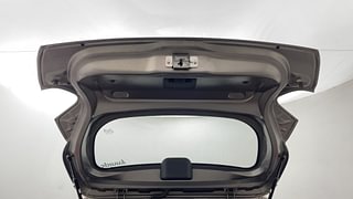 Used 2018 Renault Kwid [2015-2019] 1.0 RXT AMT Opt Petrol Automatic interior DICKY DOOR OPEN VIEW