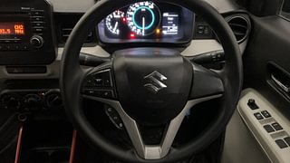 Used 2017 Maruti Suzuki Ignis [2017-2020] Delta MT Petrol Petrol Manual top_features Steering mounted controls