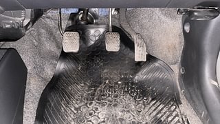 Used 2016 Maruti Suzuki Alto 800 VXi Petrol Manual interior PEDALS VIEW