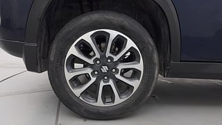 Used 2023 Maruti Suzuki Grand Vitara Zeta Smart Hybrid Petrol Manual tyres RIGHT REAR TYRE RIM VIEW
