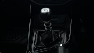 Used 2020 MG Motors Hector Plus Sharp 1.5 Petrol Turbo Hybrid MT 6-STR Petrol Manual interior GEAR  KNOB VIEW