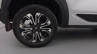 Used 2023 Renault Kiger RXT (O) AMT Petrol Automatic tyres RIGHT REAR TYRE RIM VIEW