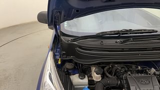 Used 2012 Hyundai Eon [2011-2018] Era Petrol Manual engine ENGINE RIGHT SIDE HINGE & APRON VIEW