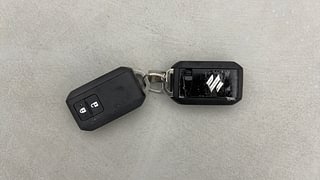 Used 2022 Maruti Suzuki Baleno [2019-2022] Zeta Petrol Petrol Manual extra CAR KEY VIEW