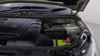 Used 2018 Mahindra XUV500 W6 AT Diesel Automatic engine ENGINE LEFT SIDE HINGE & APRON VIEW