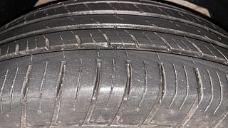 Used 2018 Mahindra XUV500 W6 AT Diesel Automatic tyres RIGHT FRONT TYRE TREAD VIEW
