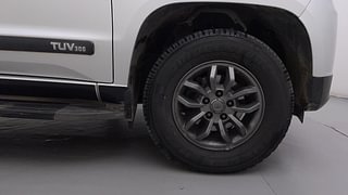 Used 2018 Mahindra TUV300 [2015-2020] T10 Diesel Manual tyres RIGHT FRONT TYRE RIM VIEW