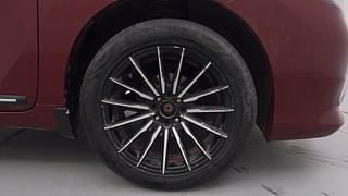 Used 2022 Toyota Glanza V Petrol Manual tyres RIGHT FRONT TYRE RIM VIEW
