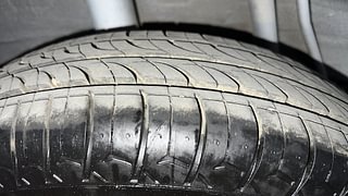 Used 2019 Datsun Redi-GO [2015-2019] S 1.0 AMT Petrol Automatic tyres RIGHT REAR TYRE TREAD VIEW