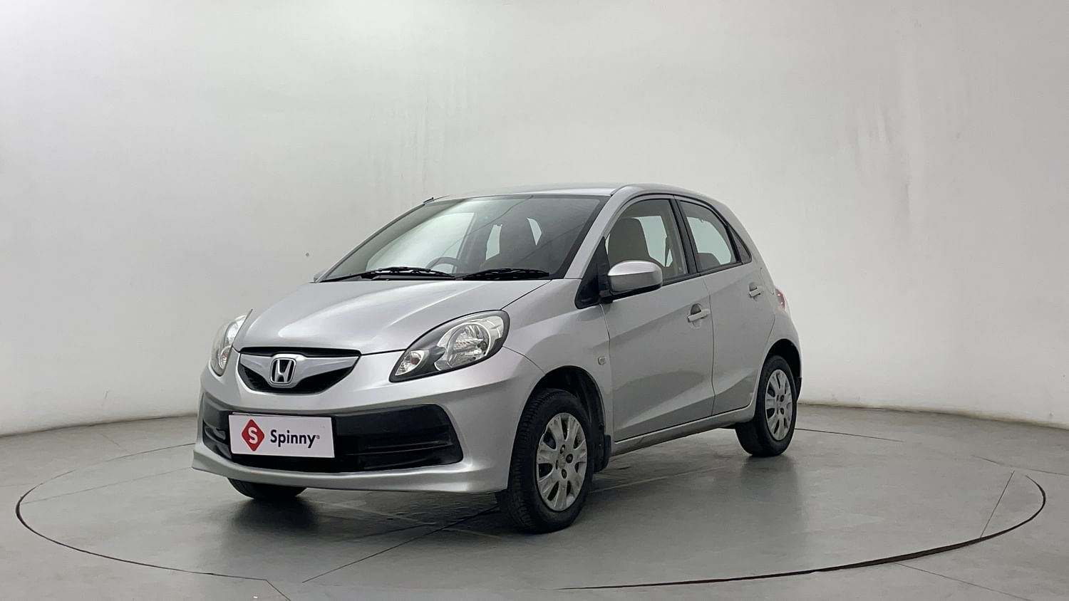 LEFT FRONT CORNER VIEW