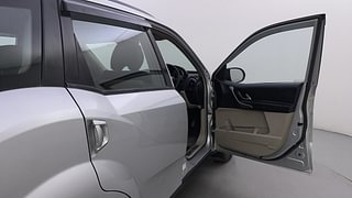 Used 2018 Mahindra XUV500 W6 AT Diesel Automatic interior RIGHT FRONT DOOR OPEN VIEW