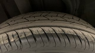 Used 2021 Renault Kiger RXZ 1.0 Turbo MT Petrol Manual tyres RIGHT REAR TYRE TREAD VIEW