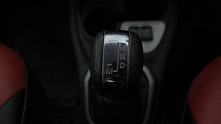 Used 2019 Datsun Redi-GO [2015-2019] S 1.0 AMT Petrol Automatic interior GEAR  KNOB VIEW