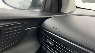 Used 2021 Hyundai New i20 Sportz 1.5 MT Diesel Manual top_features Airbags