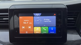 Used 2022 Maruti Suzuki XL6 [2019-2022] Alpha AT Petrol Petrol Automatic top_features Integrated (in-dash) music system