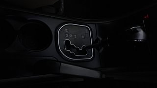 Used 2018 Mahindra XUV500 W6 AT Diesel Automatic interior GEAR  KNOB VIEW