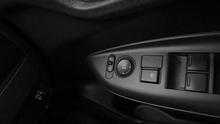 Used 2017 Honda Jazz S CVT Petrol Automatic top_features Adjustable ORVM