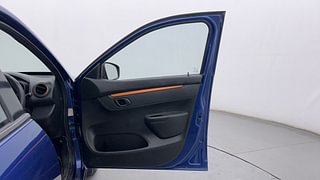 Used 2017 Renault Kwid [2015-2019] 1.0 RXT AMT Petrol Automatic interior RIGHT FRONT DOOR OPEN VIEW