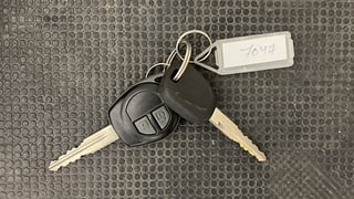 Used 2014 Maruti Suzuki Swift [2011-2017] VXi Petrol Manual extra CAR KEY VIEW