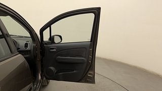 Used 2013 Maruti Suzuki Ritz [2012-2017] Vxi Petrol Manual interior RIGHT FRONT DOOR OPEN VIEW
