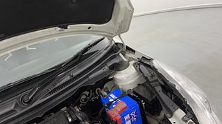 Used 2017 Maruti Suzuki Swift [2011-2017] VXi Petrol Manual engine ENGINE LEFT SIDE HINGE & APRON VIEW