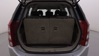 Used 2018 Mahindra XUV500 W6 AT Diesel Automatic interior DICKY INSIDE VIEW