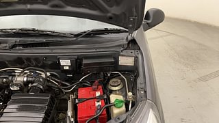 Used 2016 Maruti Suzuki Alto 800 [2016-2019] LXI CNG (outside fitted) Petrol+cng Manual engine ENGINE LEFT SIDE HINGE & APRON VIEW
