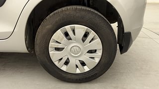 Used 2014 Maruti Suzuki Swift [2011-2017] VXi Petrol Manual tyres LEFT REAR TYRE RIM VIEW