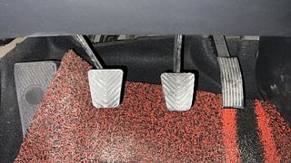 Used 2019 Hyundai Elite i20 [2018-2020] Asta 1.2 Petrol Manual interior PEDALS VIEW