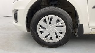 Used 2017 Maruti Suzuki Swift [2011-2017] VXi Petrol Manual tyres LEFT FRONT TYRE RIM VIEW