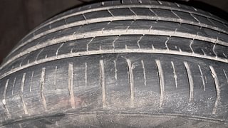 Used 2022 Toyota Glanza V Petrol Manual tyres LEFT FRONT TYRE TREAD VIEW