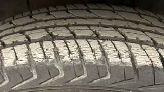 Used 2016 Renault Kwid [2015-2019] RXT Petrol Manual tyres LEFT FRONT TYRE TREAD VIEW