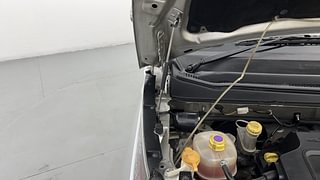 Used 2017 Mahindra KUV100 [2015-2017] K8 6 STR Petrol Manual engine ENGINE RIGHT SIDE HINGE & APRON VIEW