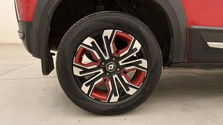 Used 2021 Renault Kiger RXZ 1.0 Turbo MT Petrol Manual tyres RIGHT REAR TYRE RIM VIEW